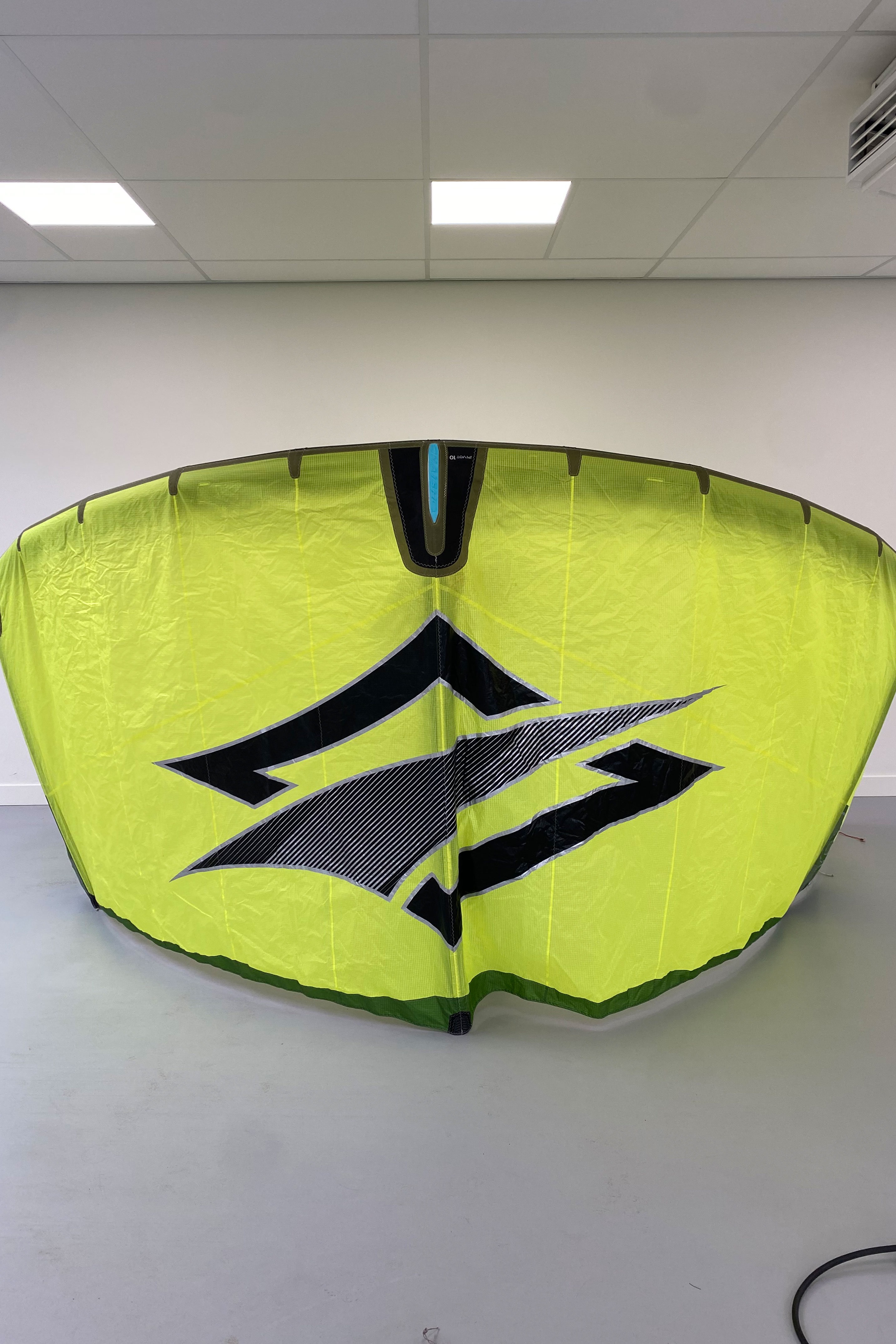 Naish-Pivot 2024 Kite (DEMO)